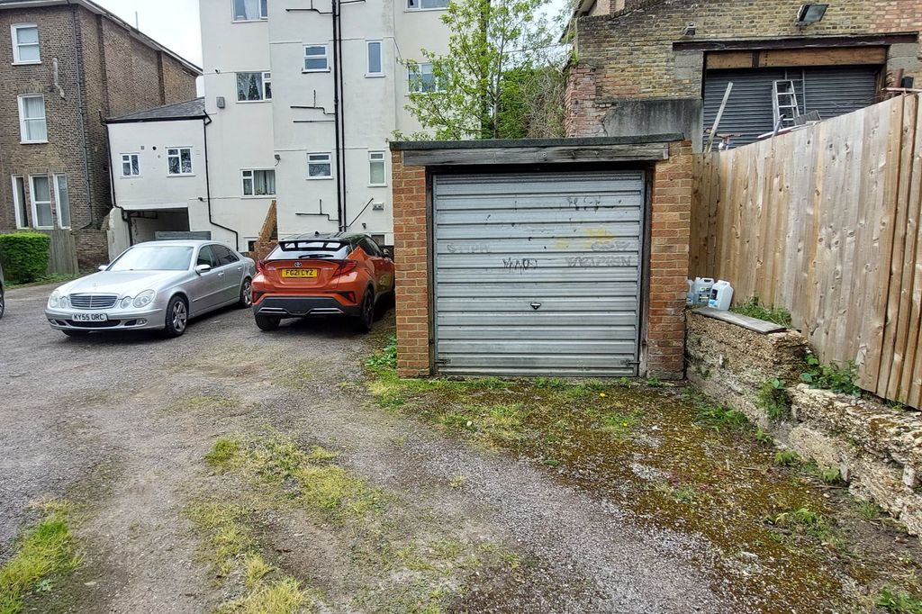 Property photo 3 of 8 Garage 4,6,8 (Behind House 101) Anerley Road, Anerley, London, Se20 8Ap