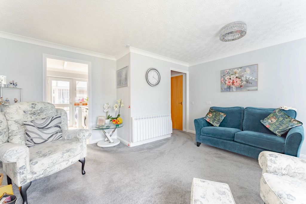 Property photo 3 of 17