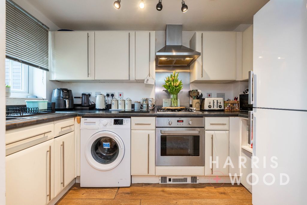 Property photo 2 of 18 4621205