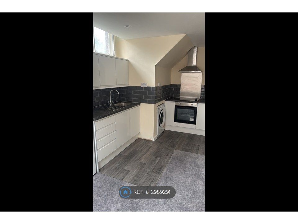 Property photo 1 of 3
