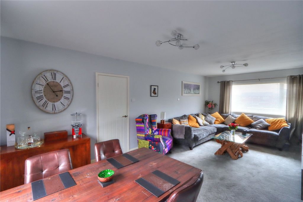 Property photo 3 of 12 Picture No. 04