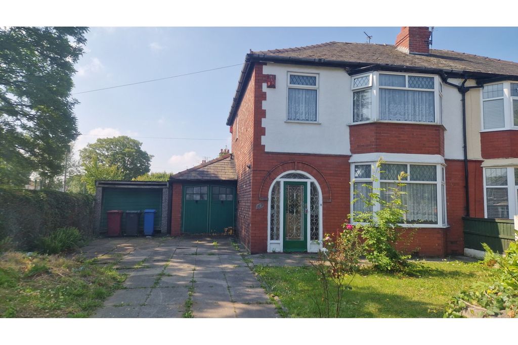 Property photo 2 of 16