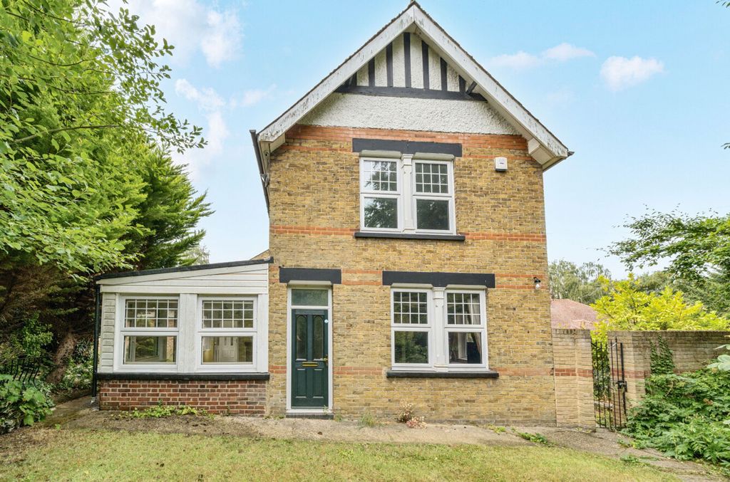 Property photo 1 of 23