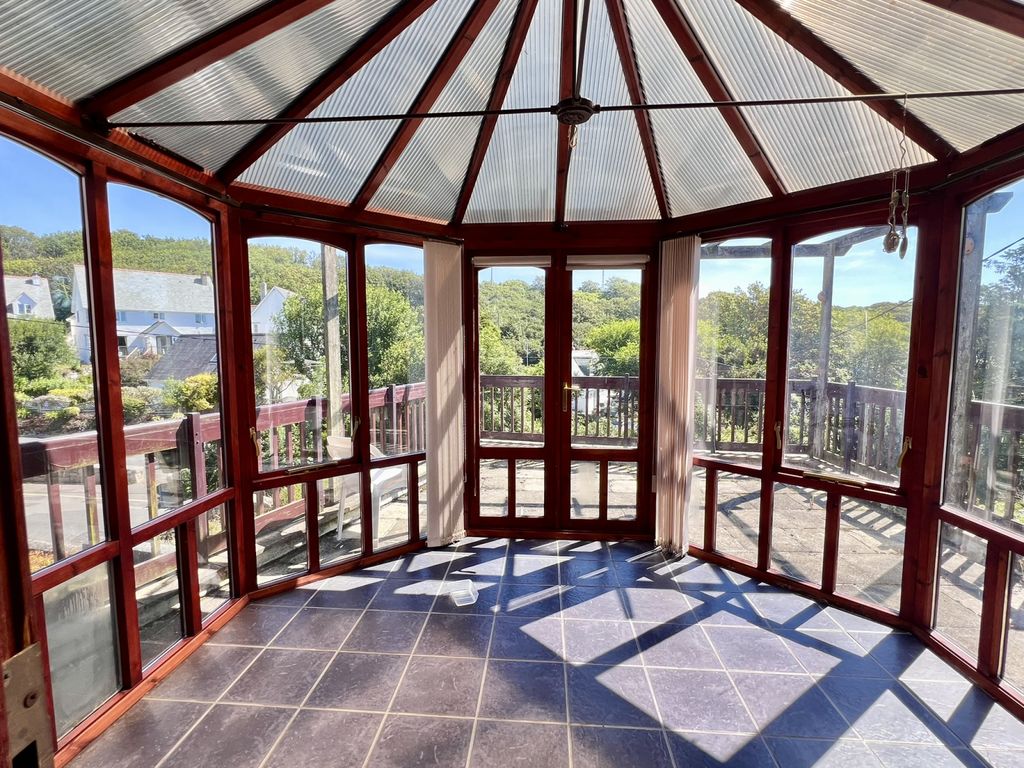 Property photo 3 of 10 Gallery
