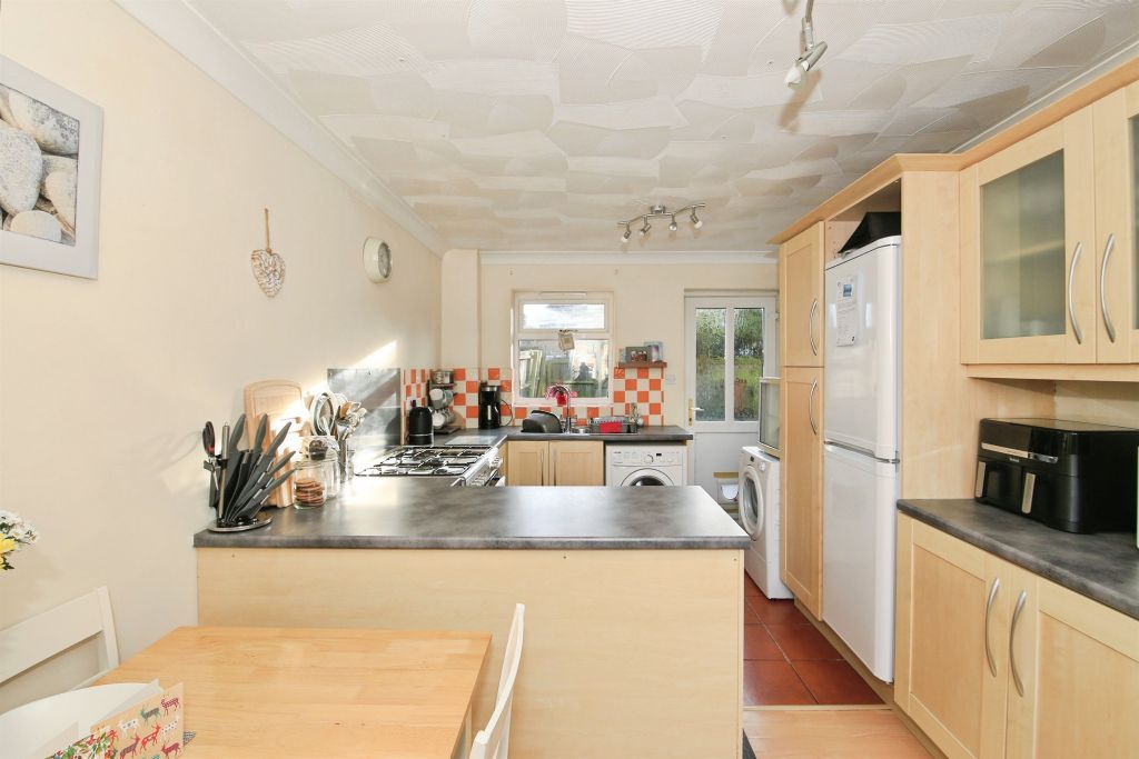 Property photo 3 of 17