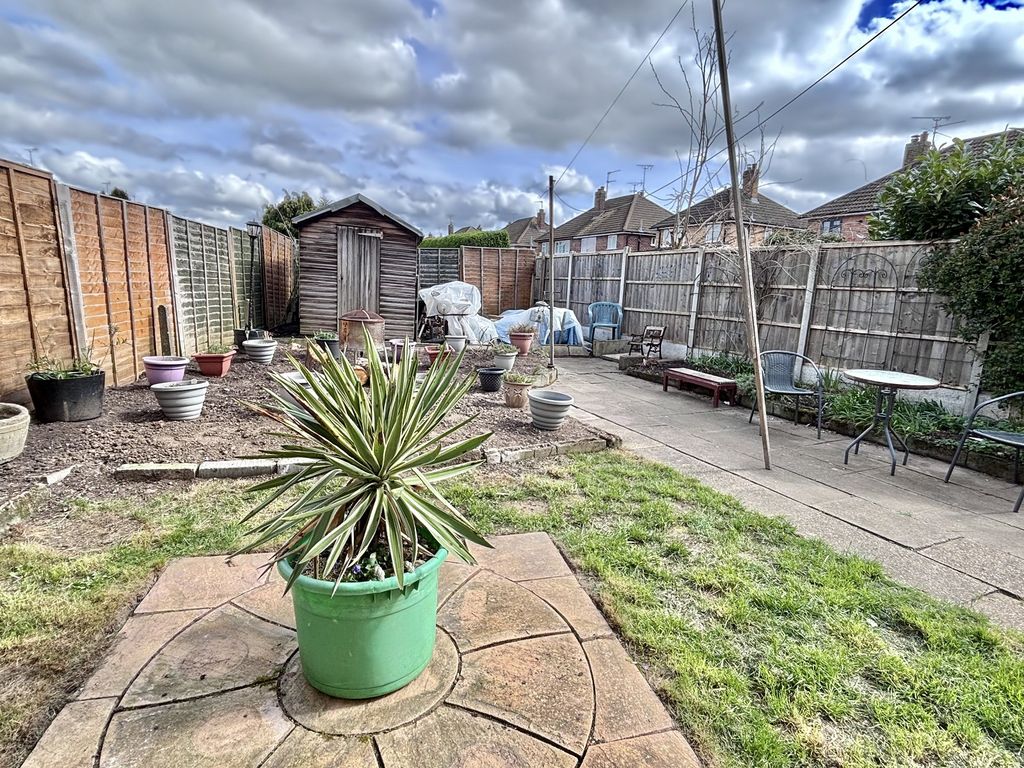 Property photo 2 of 9 Outside