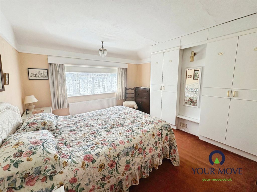 Property photo 2 of 11 Picture No. 15