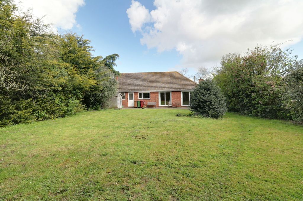 Property photo 3 of 17