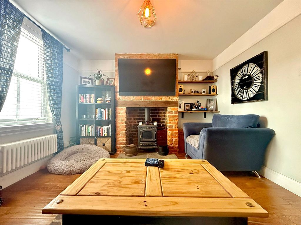 Property photo 2 of 21 Picture No. 08