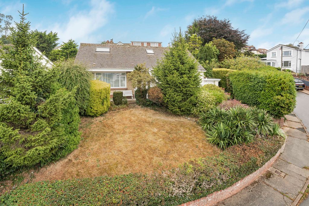 Property photo 2 of 24