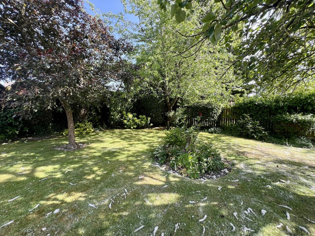 Additional image 9 of 1 bed flat for saleFairacres Road, Didcot OX11