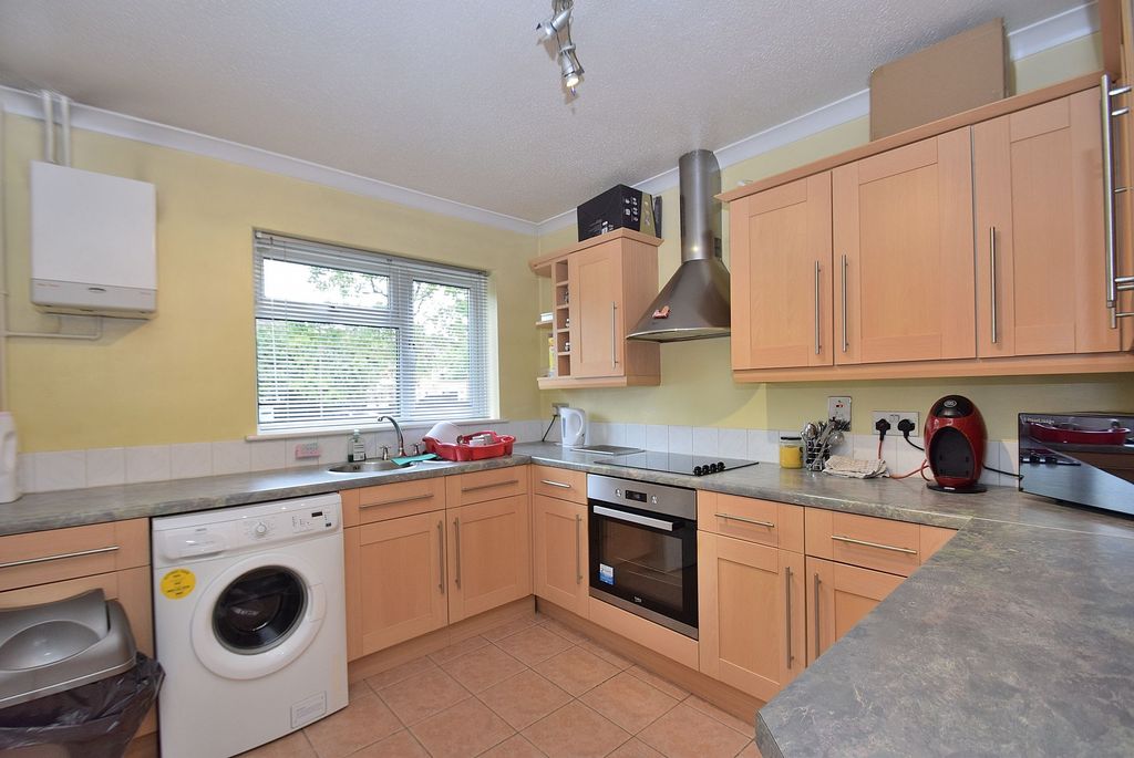 Property photo 3 of 12