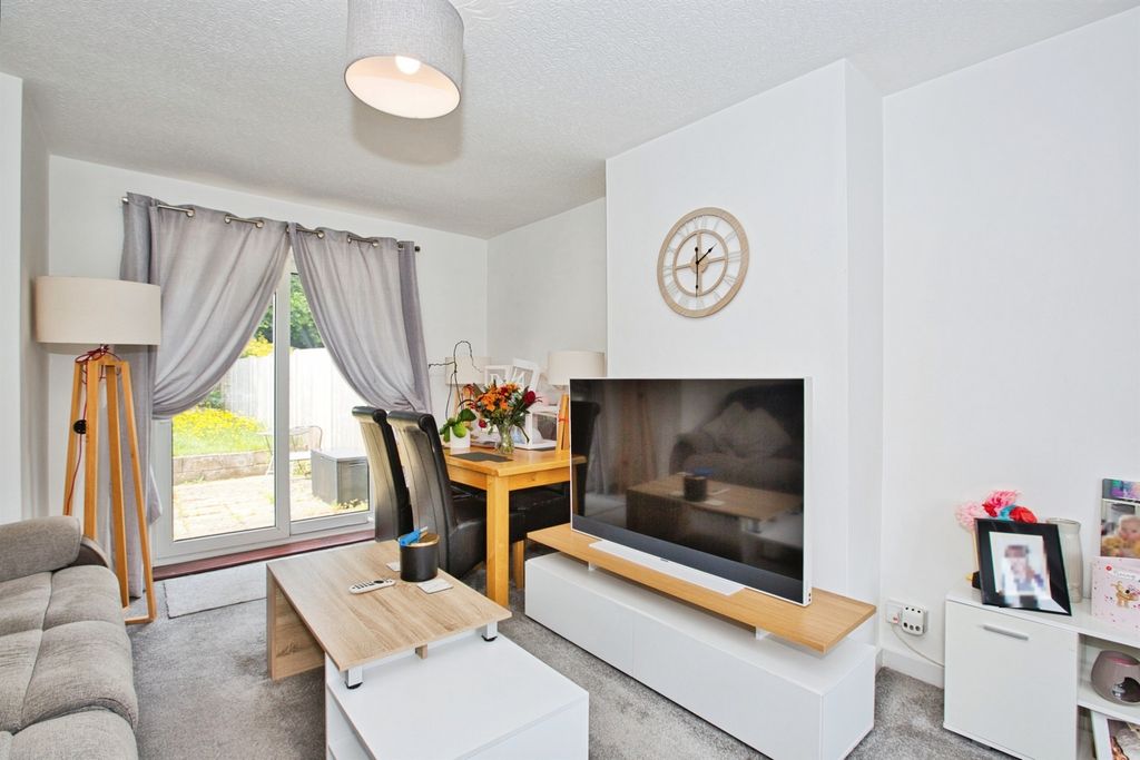 Property photo 2 of 15