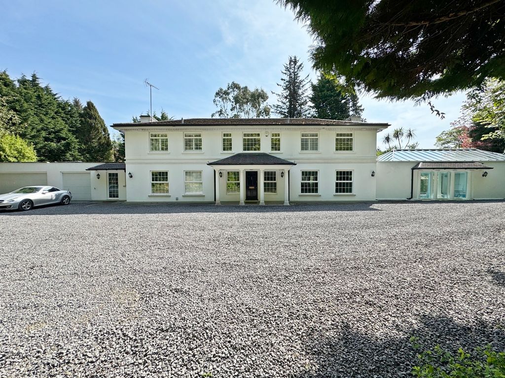 Property photo 1 of 44