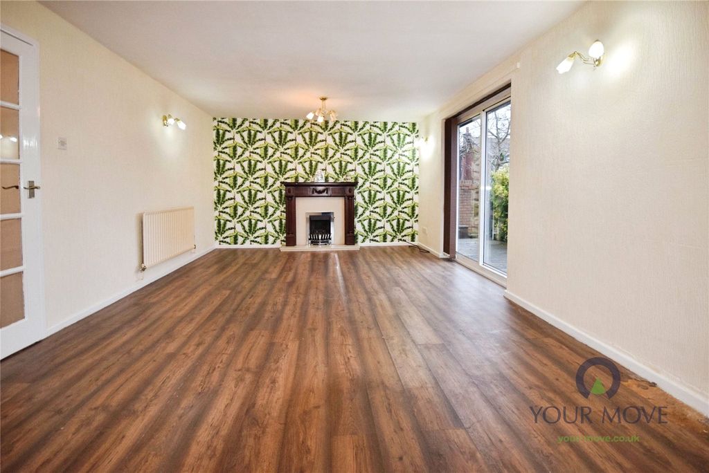 Property photo 3 of 15 Lounge Dining Room