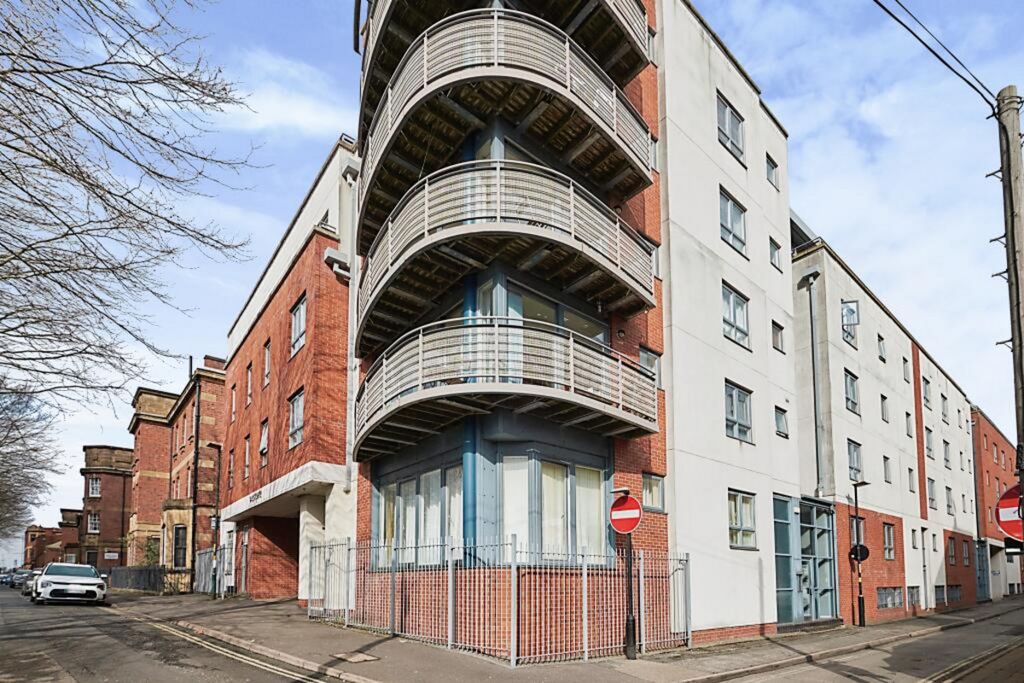 Property photo 1 of 7