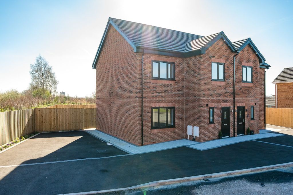 Property photo 1 of 13 2307323