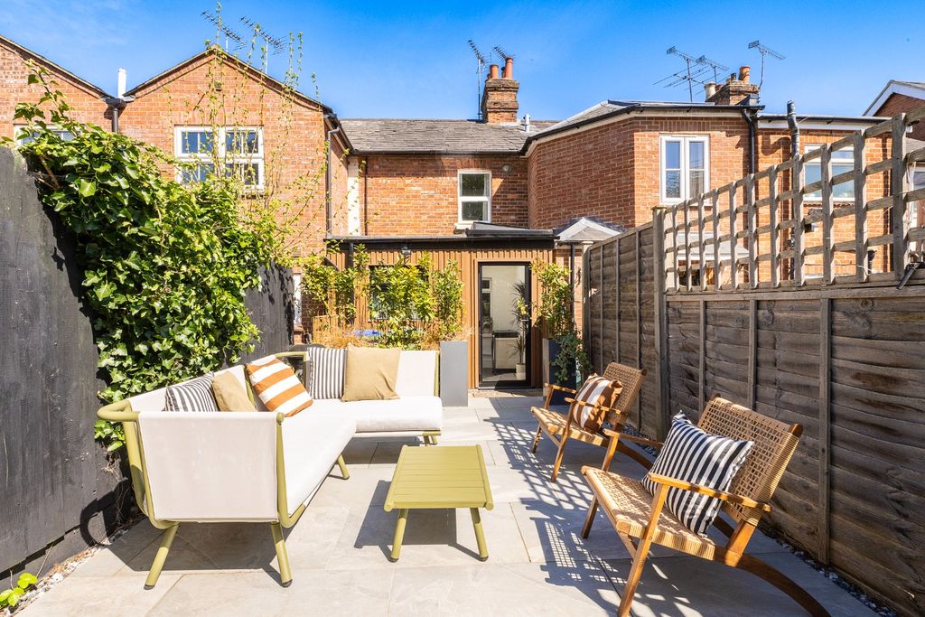 Property photo 3 of 17 5065524