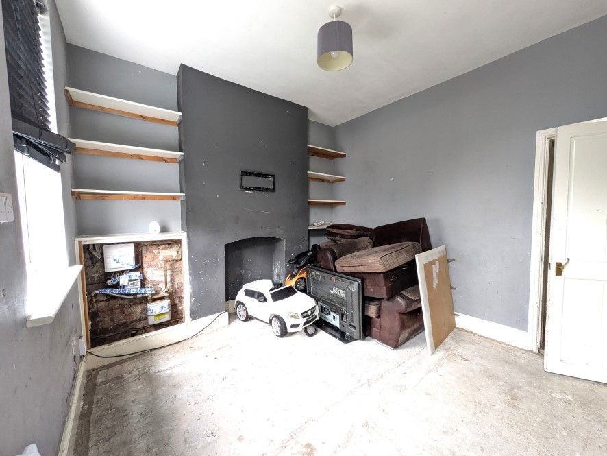 Property photo 2 of 9