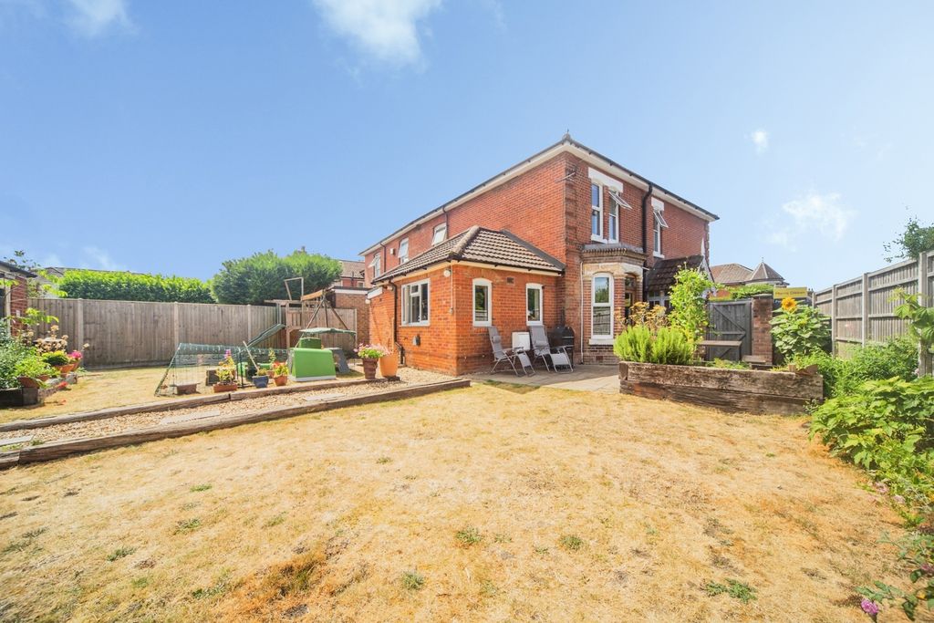 Property photo 3 of 21 Pbox-Img.Jpg
