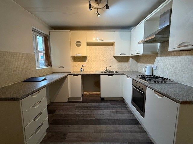 Property photo 1 of 5