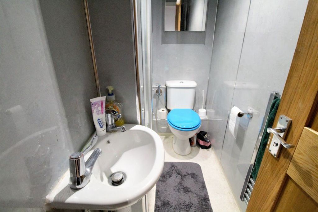 Property photo 2 of 23