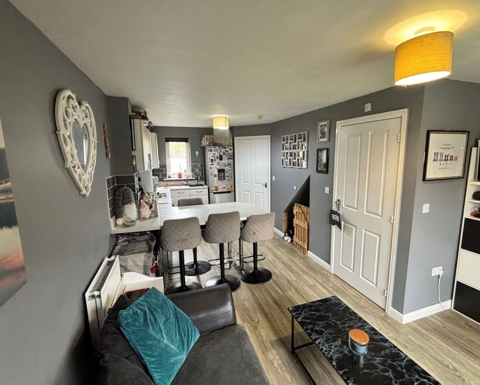 Property photo 3 of 16 Living Room To Kitchen