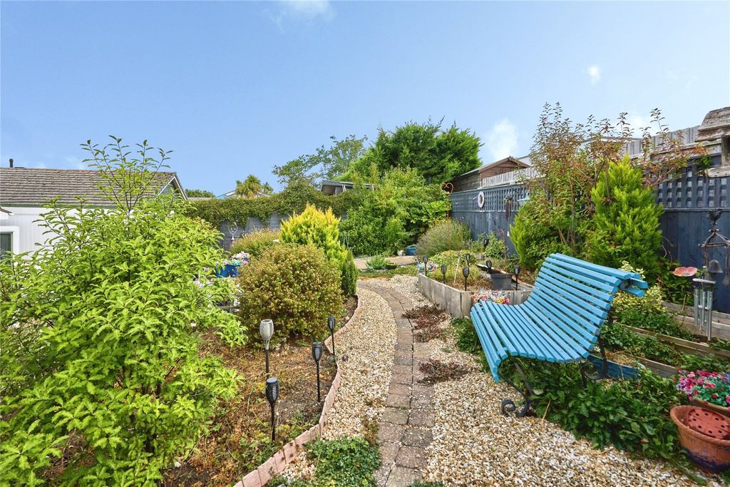 Property photo 3 of 14 Garden