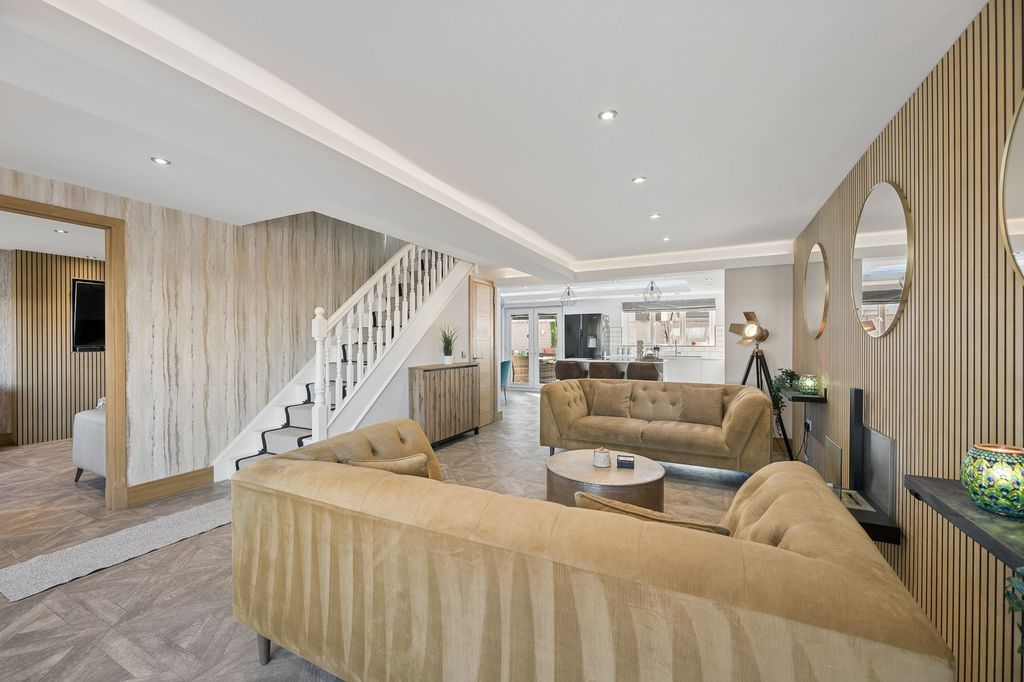 Property photo 2 of 37 Open Plan Living Space