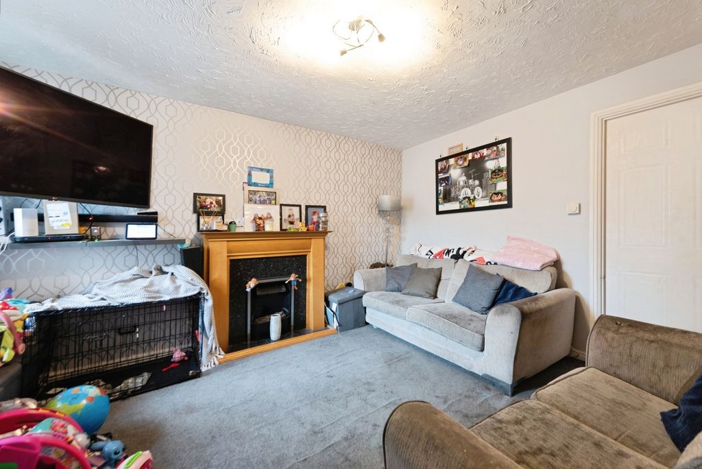 Property photo 2 of 14 Photo