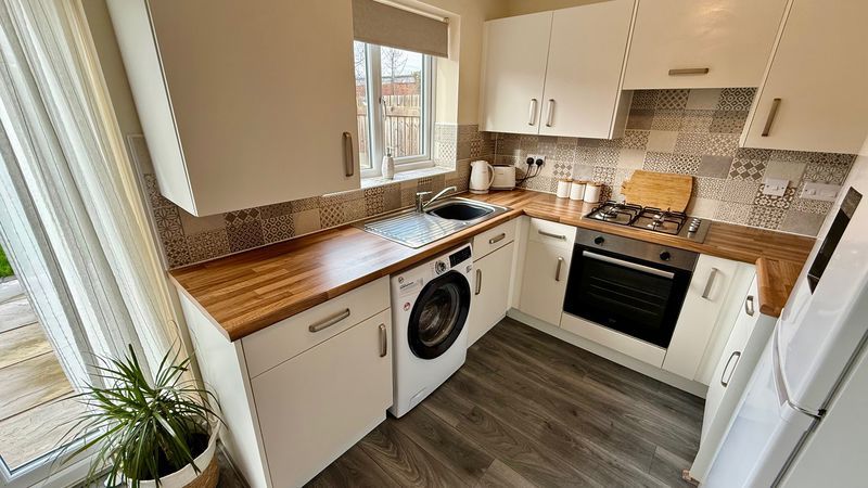 Property photo 2 of 16 Photo 8