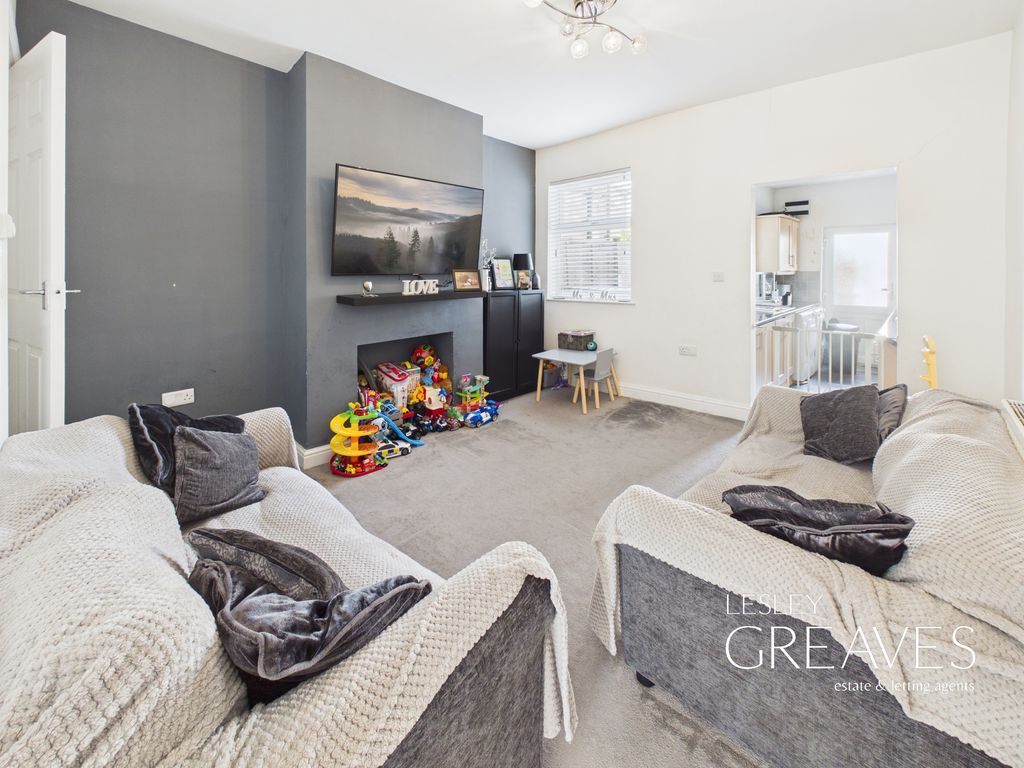 Property photo 3 of 12 Living Room