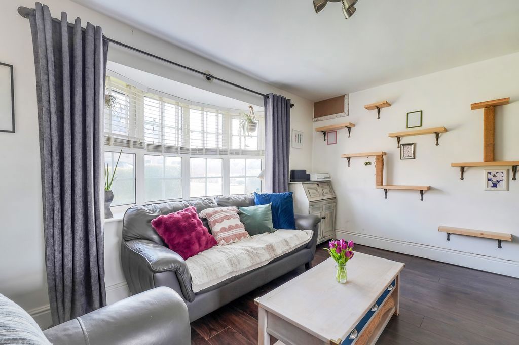 Property photo 3 of 30