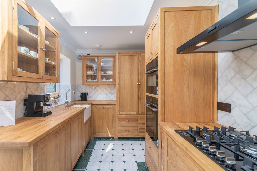 Property photo 2 of 22 Kitchen Diner