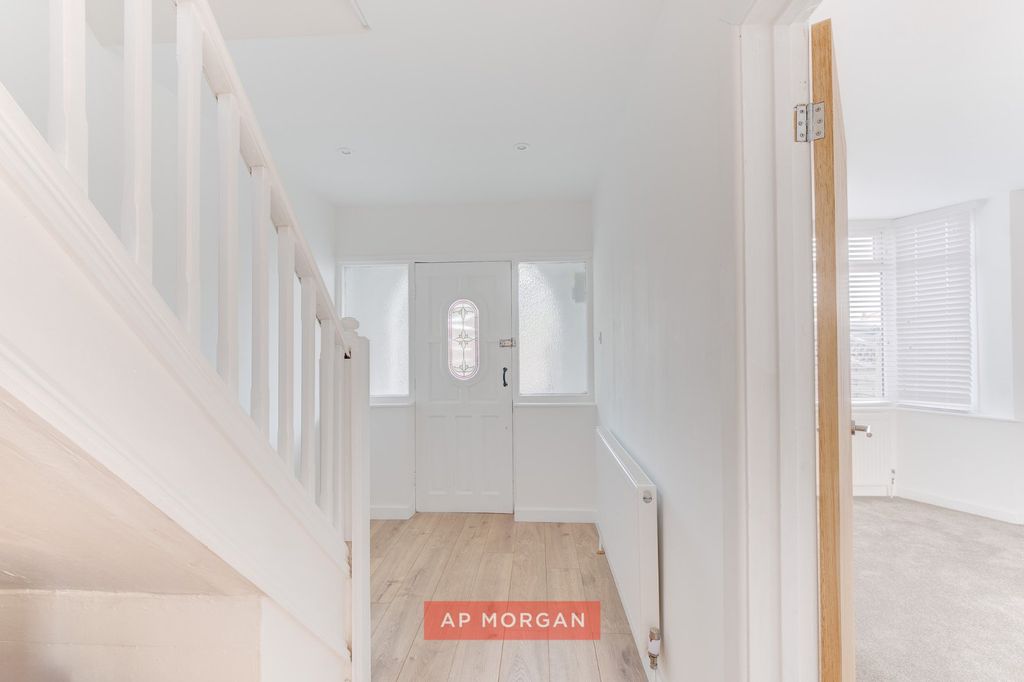 Property photo 3 of 18 Picture No. 05