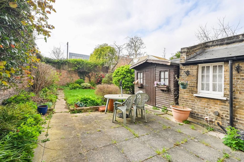 Property photo 1 of 14