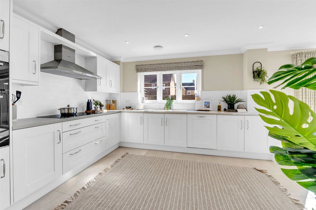 Property photo 2 of 17 Picture 2