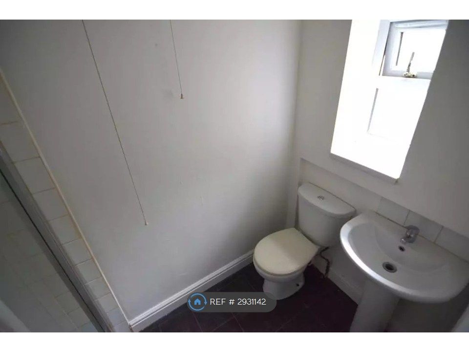 Property photo 3 of 3