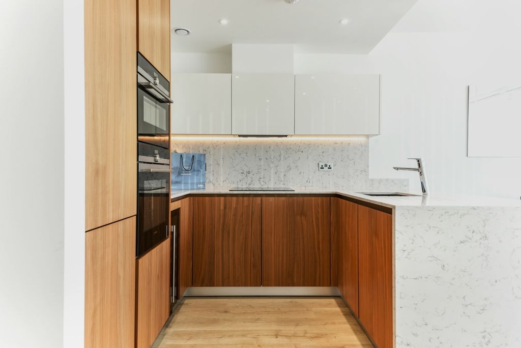Property photo 3 of 15 Kitchen