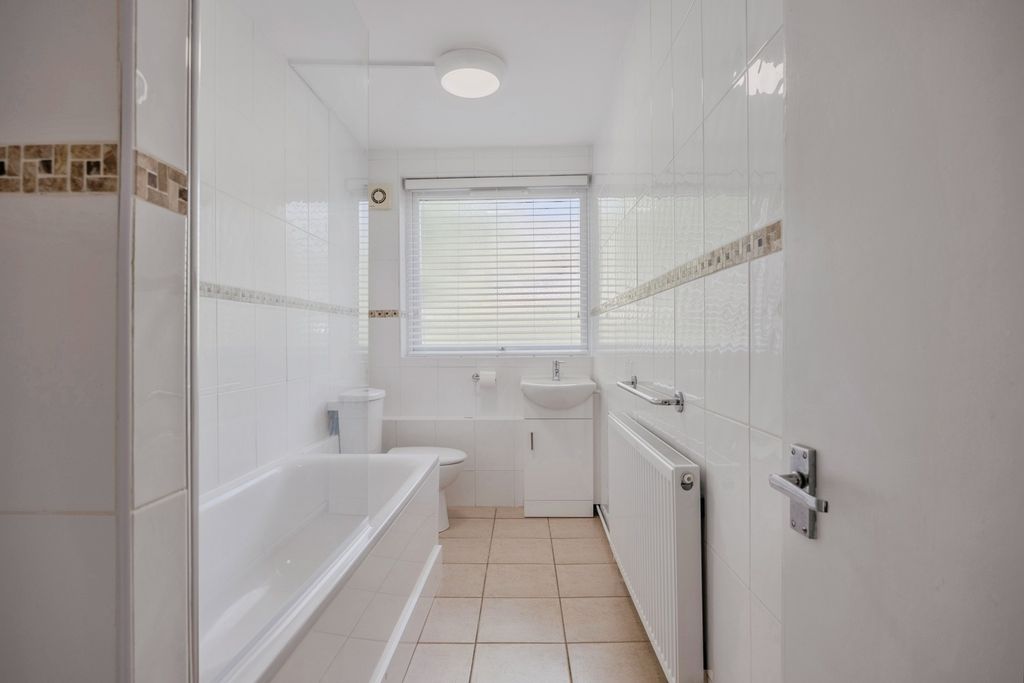 Property photo 3 of 18 Pbox-Img.Jpg
