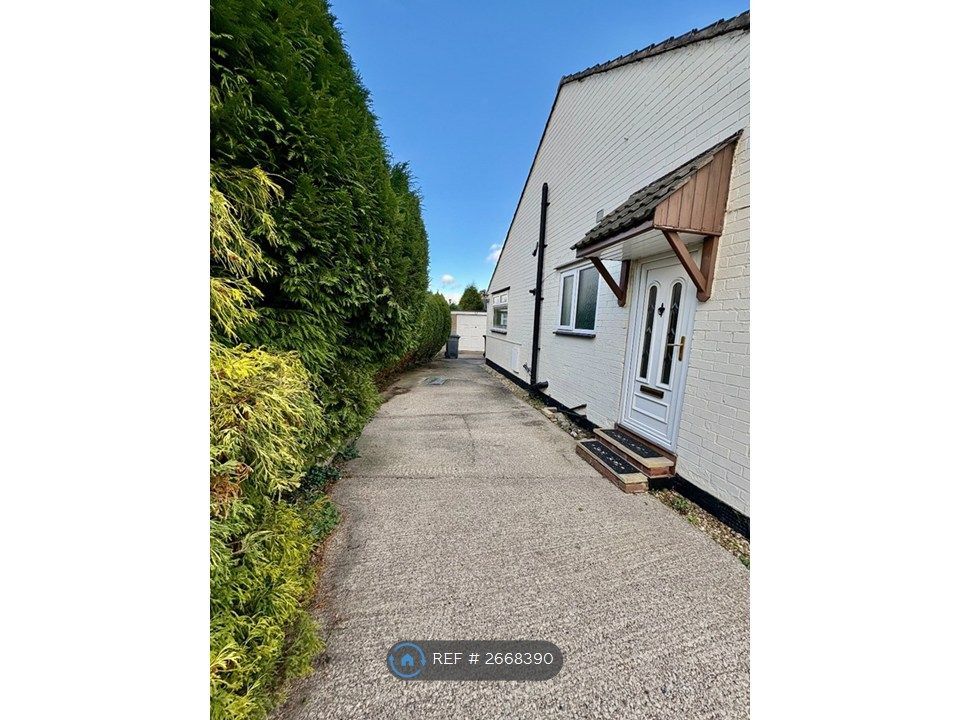 Property photo 2 of 9