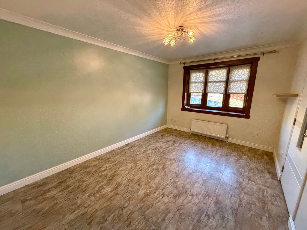 Property photo 3 of 7 3