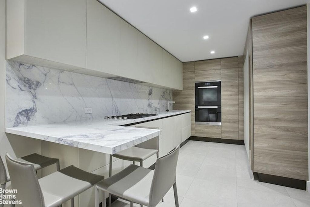 Property photo 3 of 13 <Alttext/>