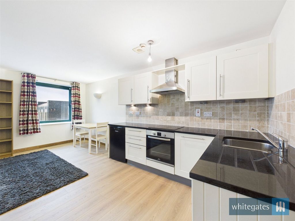 Property photo 2 of 12 Picture No. 13