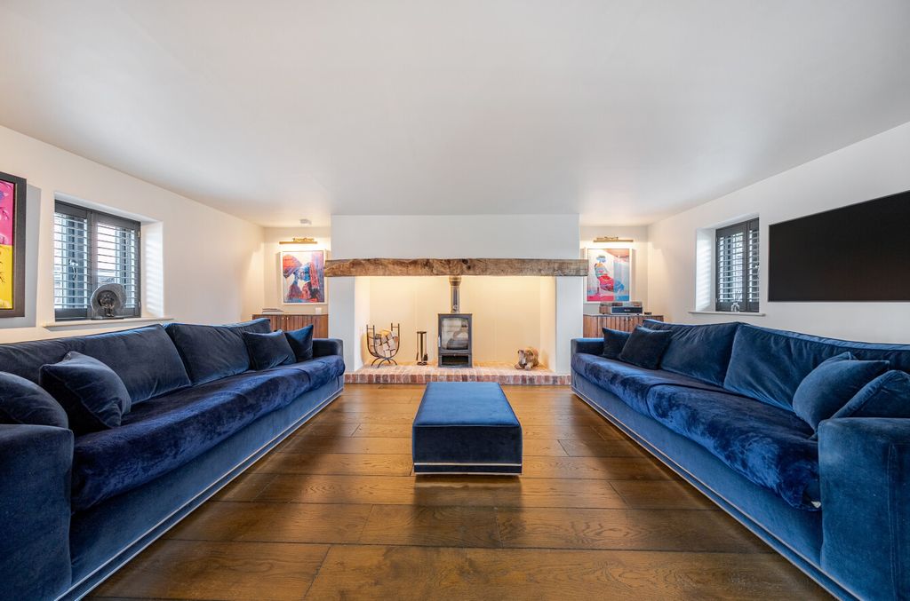 Property photo 2 of 33 -697A328Ebdb65-l-1402348-13-69792A02861Da