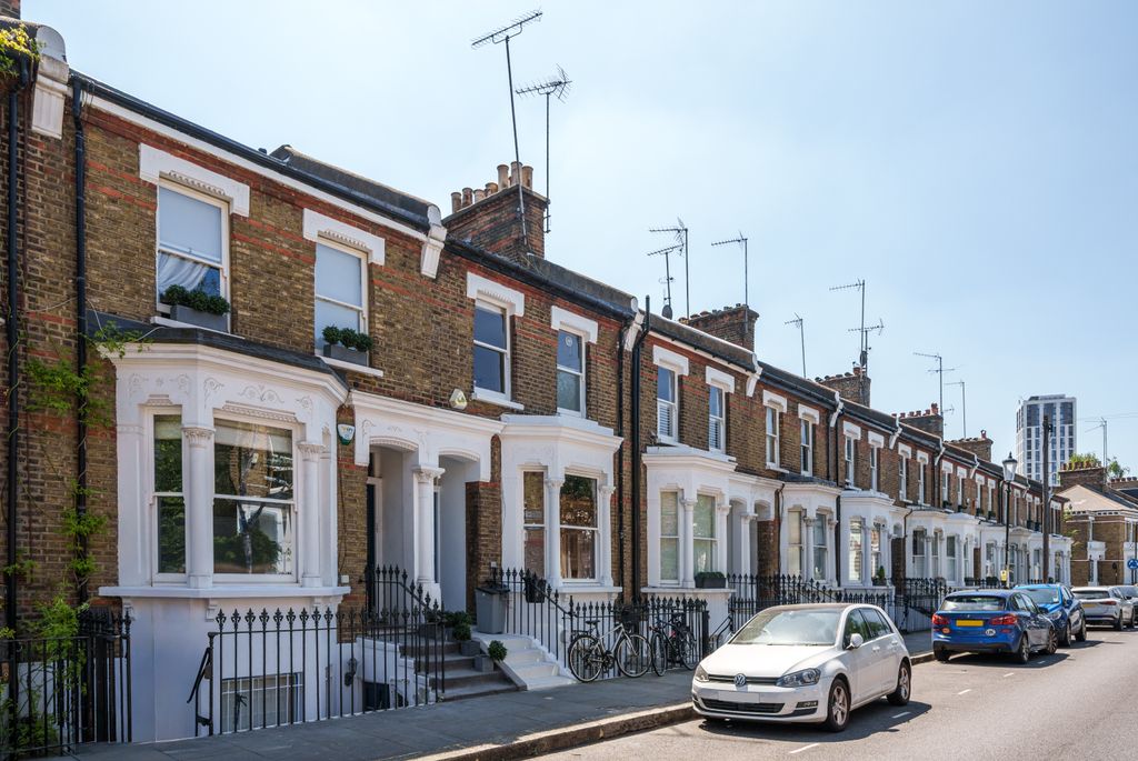 Property photo 2 of 11 9 Burnaby Street, Sw10, Martin &amp; Co, HQ (3)