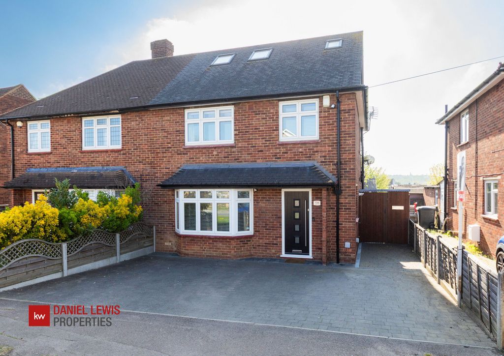 Property photo 1 of 26