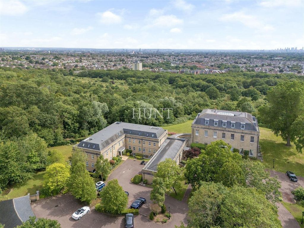 Additional image 37 of 4 bed flat for saleRegents Drive, Repton Park, Woodford Green, Essex IG8