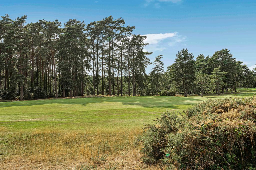 Property photo 2 of 12 2