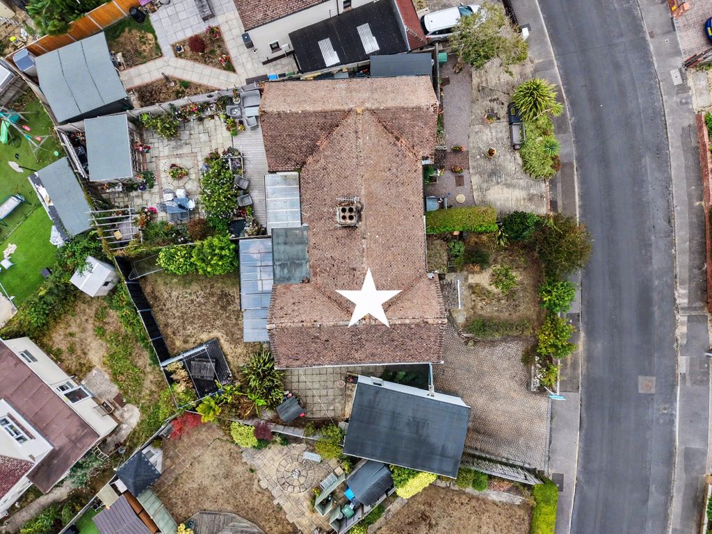 Property photo 2 of 37